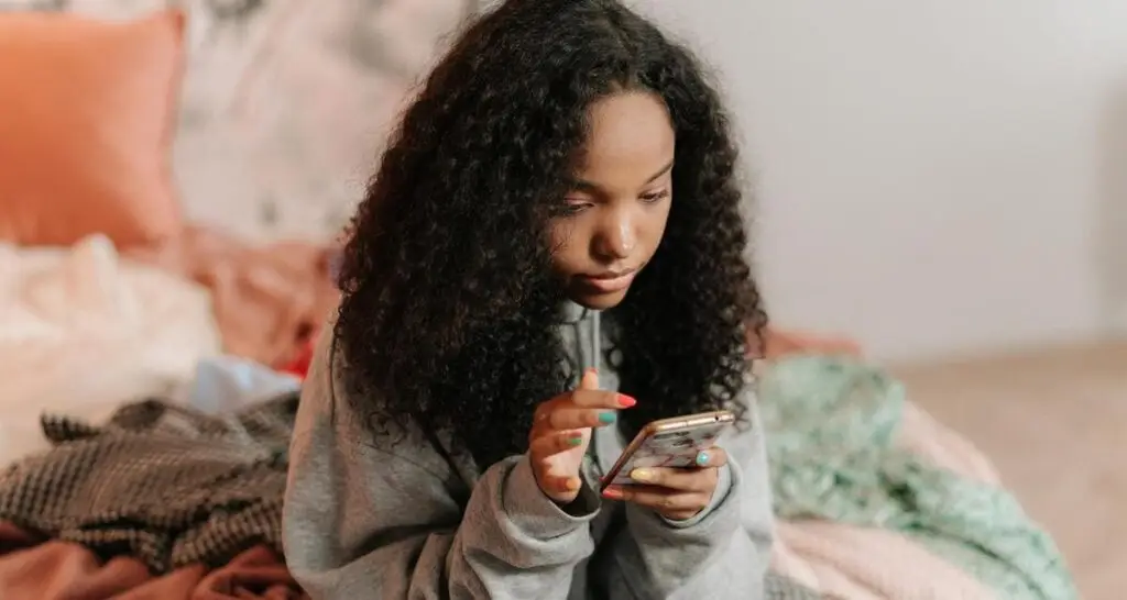 Luciane Papacídero - neuropsicóloga - jovem deprimida